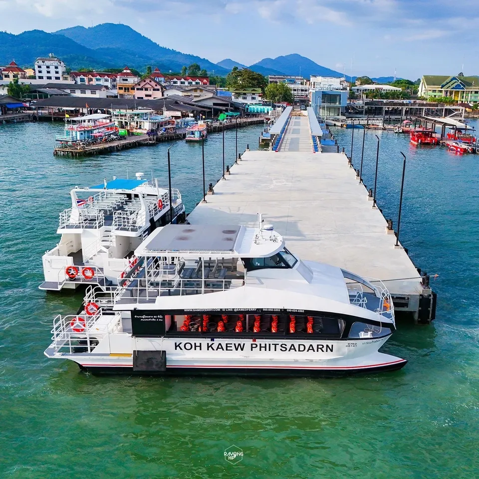 Koh Kaew Phitsadan vehicle photo 2